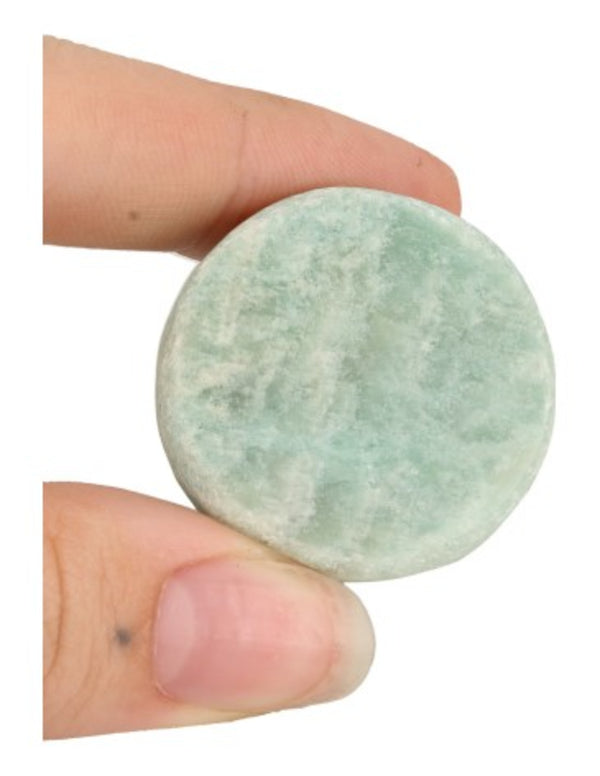 Amazoniet ema egg