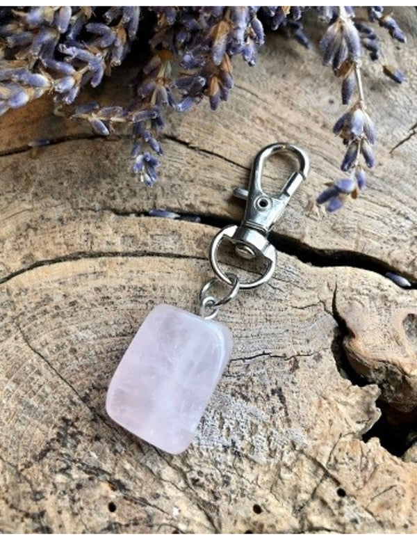 Rozenkwarts halsband hanger Dier & Welzijn