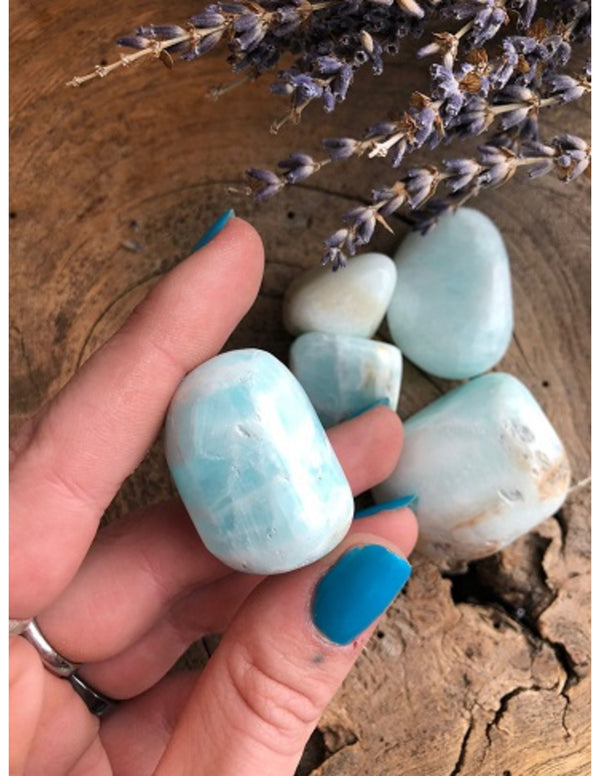 Calciet Caribbean blue 500 gr. trommelstenen (mt3)