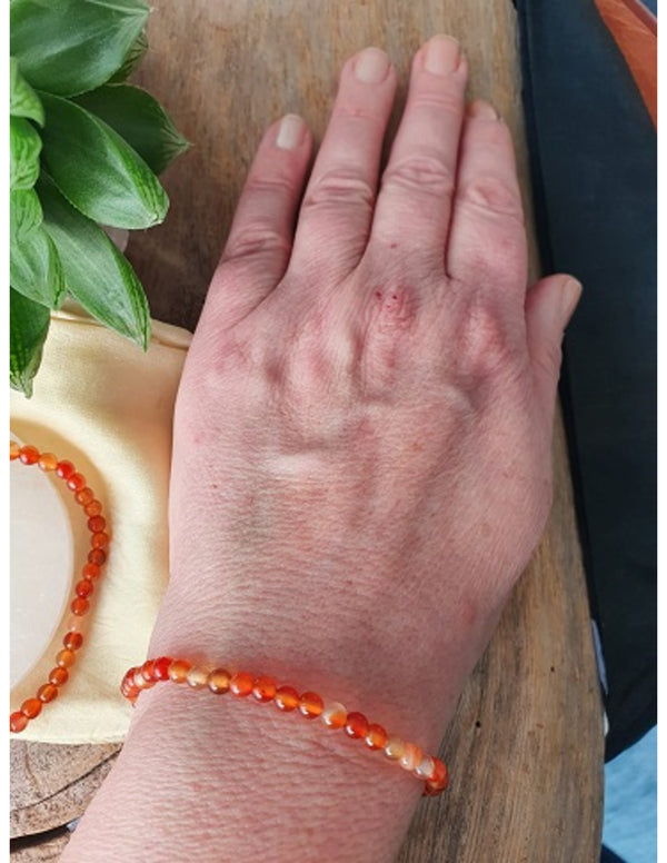 Carneool kralenarmband 4 mm