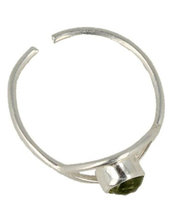 Peridoot facet smalle ring in zilver