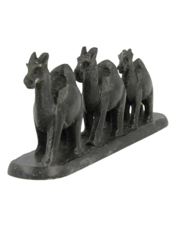 Speksteen 3 kamelen op strip 10 cm zwart