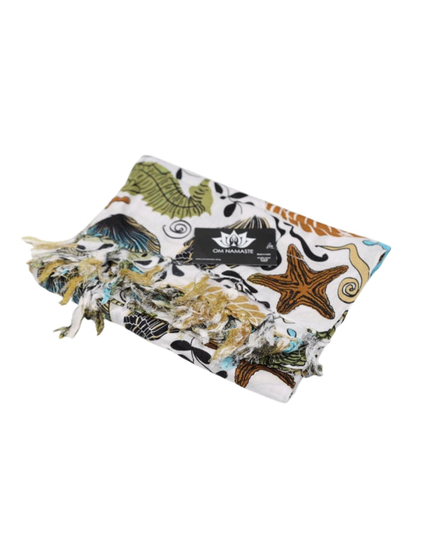 Sarong - 507 - zeedieren - wit van Om Namaste - Pareo Saunadoek Wikkeljurk