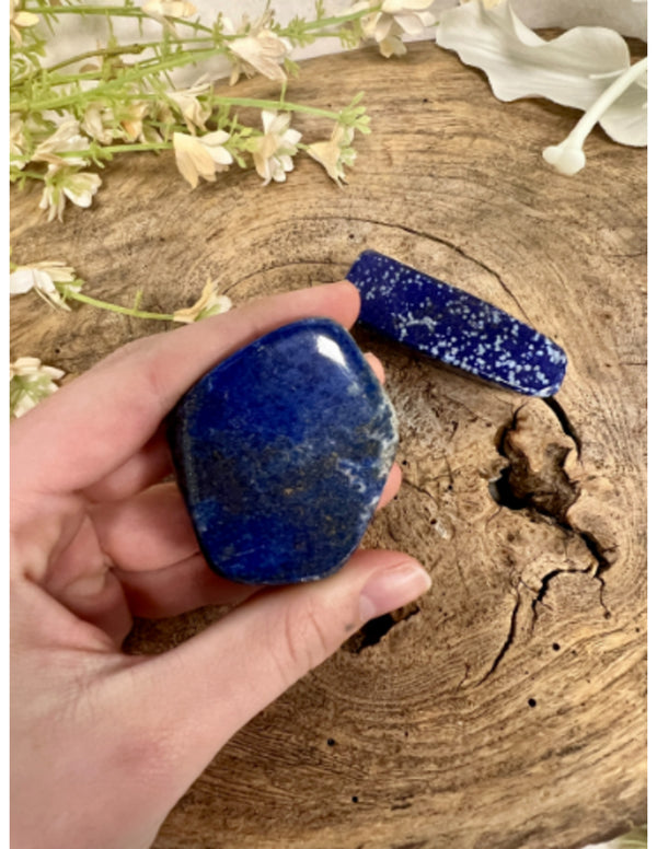 Lapis Lazuli sculptuur gepolijst 70-100 gram