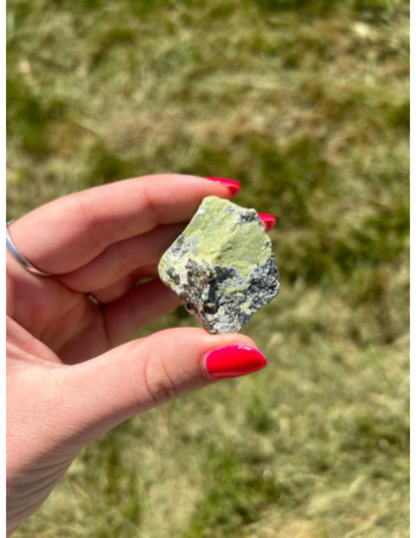 Serpentijn Peru 250 gr. ruwe brokjes