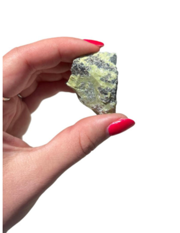 Serpentijn Peru 250 gr. ruwe brokjes