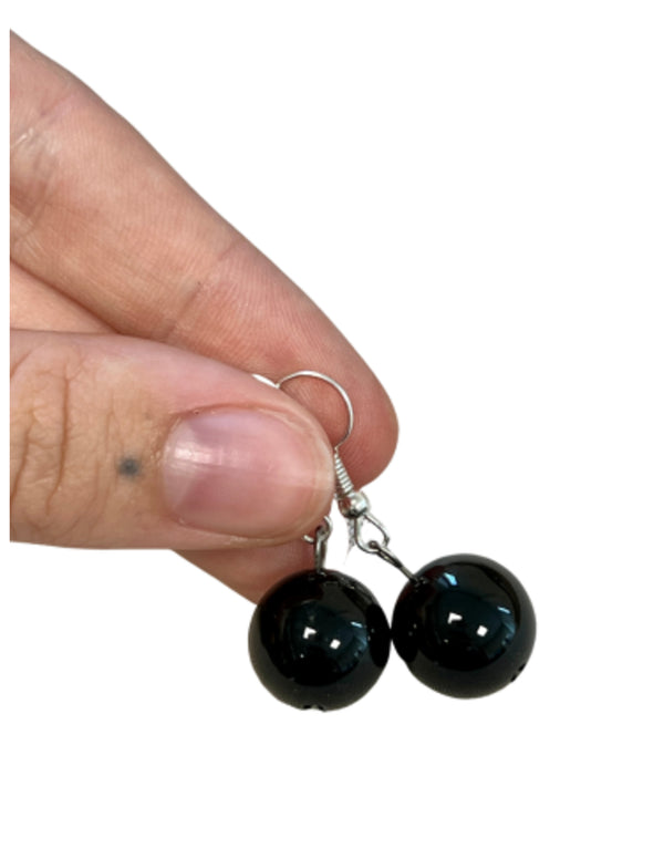 Onyx oorbellen bol 14 mm - Love Gems