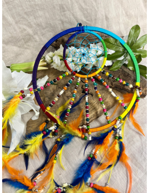 Dromenvanger rainbow met kralen 27 cm