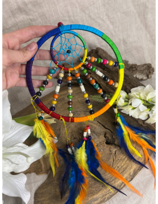 Dromenvanger rainbow met kralen 16 cm