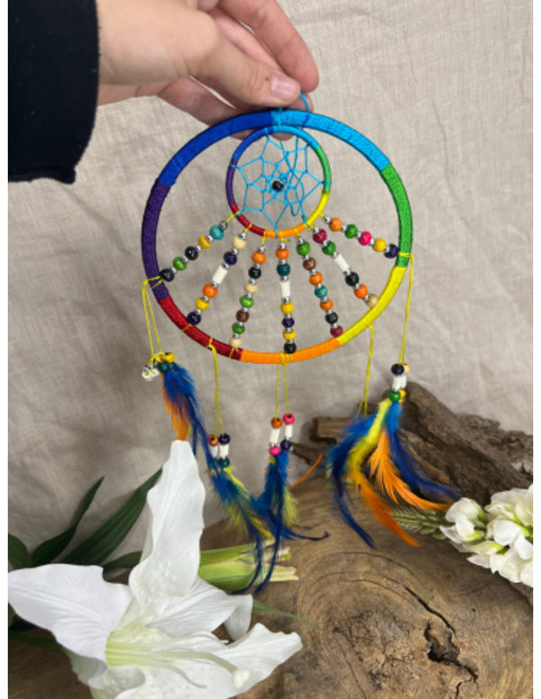 Dromenvanger rainbow met kralen 16 cm