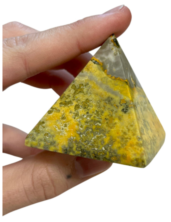 Jaspis Bumblebee edelsteen piramide 5 - 5,5 cm