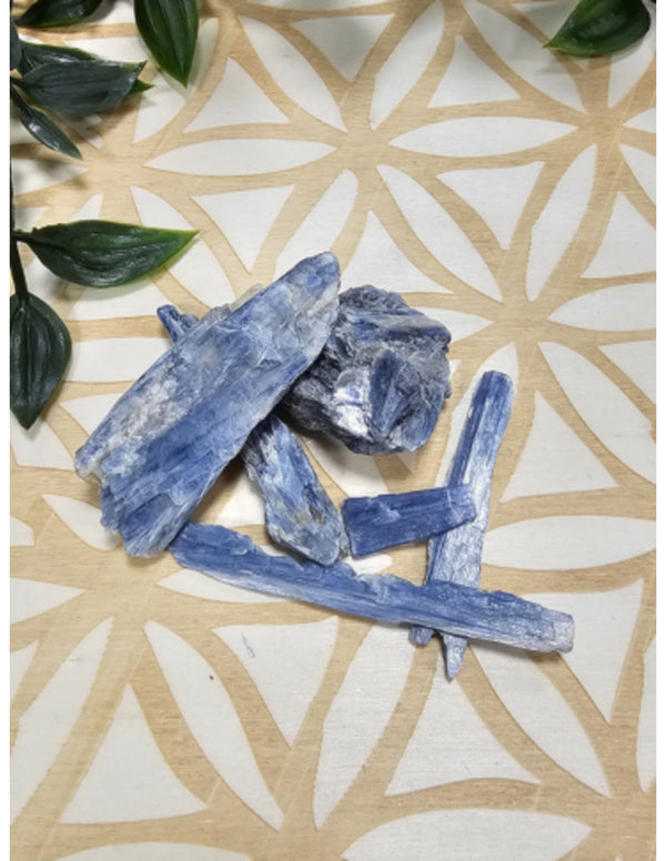 Kyaniet blauw klein ruw 100 gr.