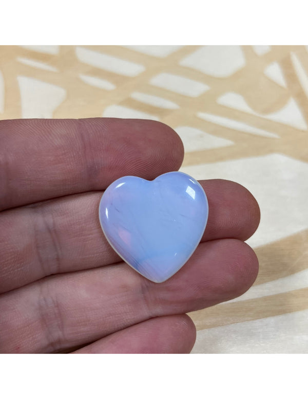 Opaliet hart 30 mm (synth) edelsteen