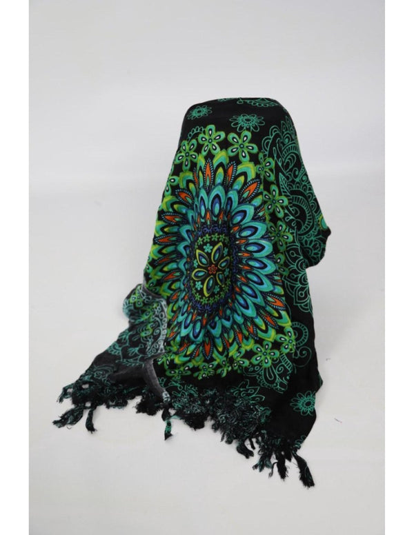 Om Namaste Sarong - 427 - Bloemrijke Mandala - donker groen