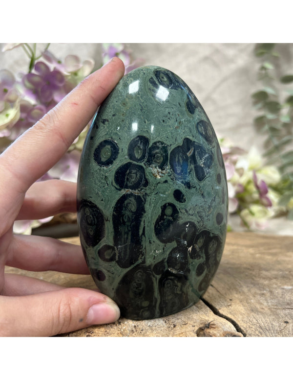 Jaspis kamballa sculptuur nr.06