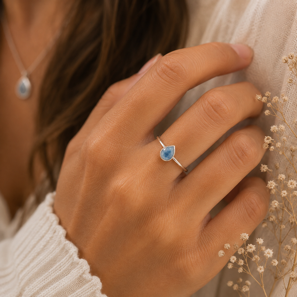 Edelsteen Ring Saffier (gekleurd) - 925 Zilver - Peervorm (Maat 17)