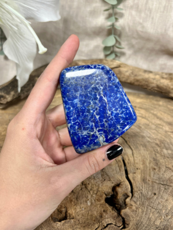 Lapis Lazuli sculptuur gepolijst 200-300 gram