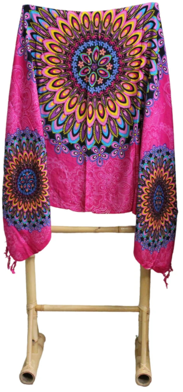 Om Namaste Sarong - 648 - Bloemrijke Mandala - roze