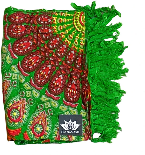 Om Namaste Sarong - 656 - Mandala - oranje op groen