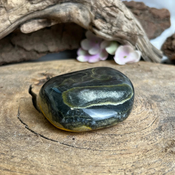 Jaspis Bumblebee Sculptuur 7,5 x 6 x 2,5 cm Indonesië