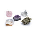 Geschenkdoosje Met 5 Ruwe Kristallen Toermalijnkwarts Rozenkwarts Kristal Geode Amethist Pyriet 8.5x10x4 cm