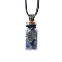 Geschenkflesje Met Lapis Lazuli En Khamsa Aan Lederen Koord 3.6 cm