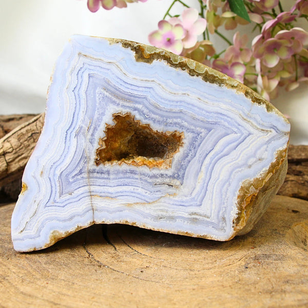 Chalcedoon / Blue Lace half gepolijst nr.01