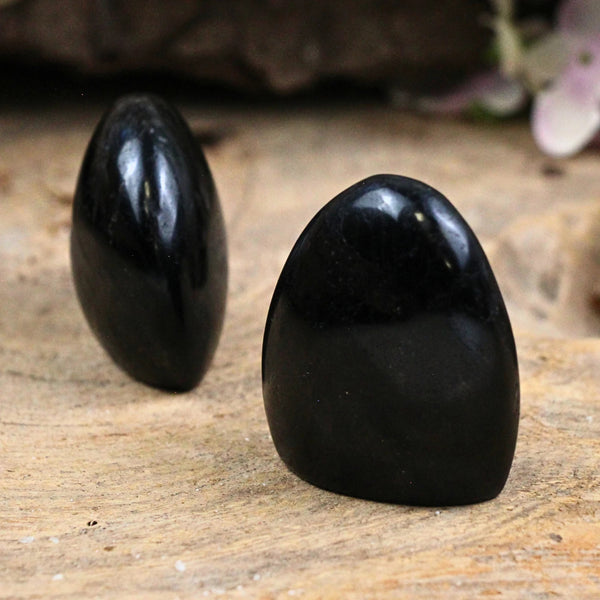 Toermalijn zwart sculptuur 50-100 gram