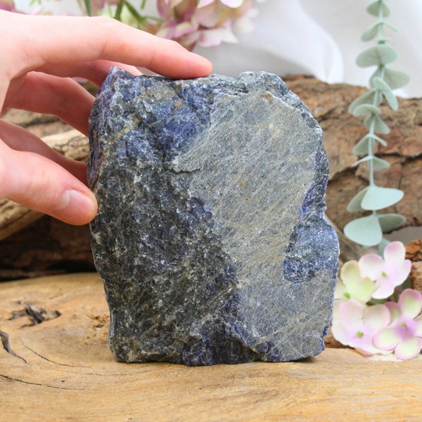 Sodaliet ruw cut base nr.23