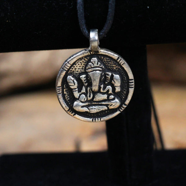 Ganesha hanger c1