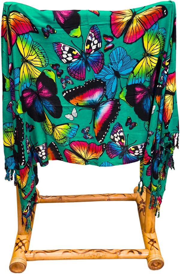 Om Namaste Sarong - 669 - Vlinders op groen