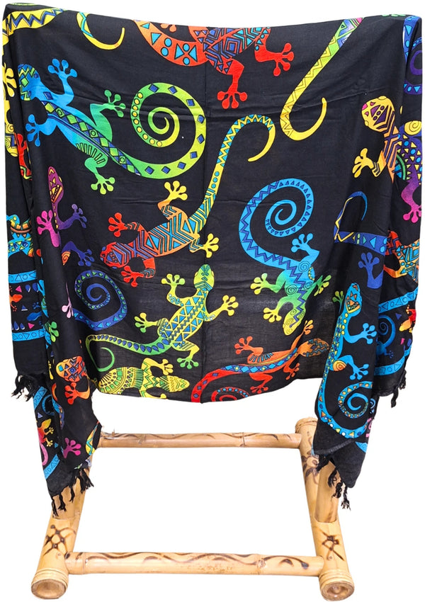 Om Namaste Sarong - 668 - Gekko's op zwart