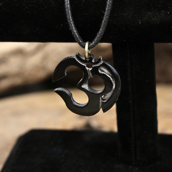Ohm zwart hanger A8