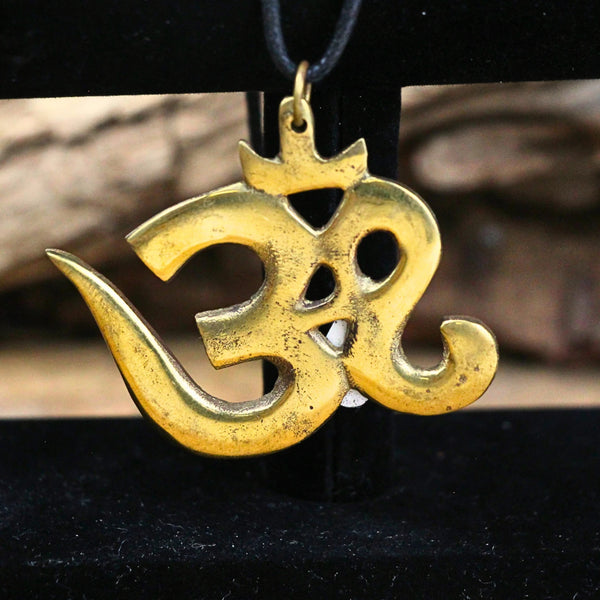 Ohm hanger goud N11