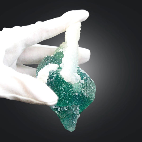 Fluoriet groen kubus met Kwarts nr.15