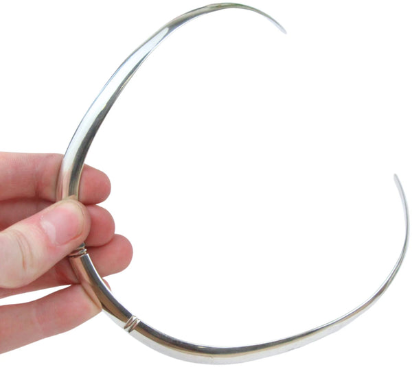 Zilveren regide collier nr.01