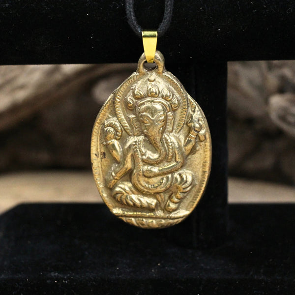 Ganesha hanger N7