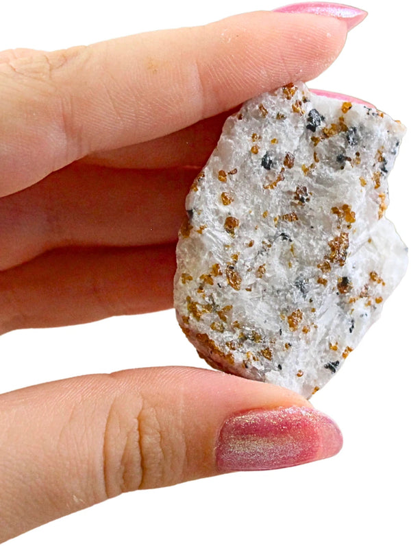 Spinel in matrix 250 gr. ruwe brokjes