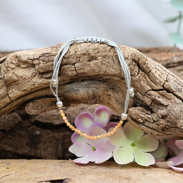 Aventurijn perzik sparkle armband met schuifknoop