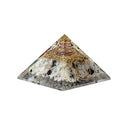 Orgoniet Pyramide Maansteen Met Maan Symbool 7,5x7,5x5cm