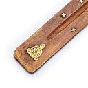 Wierookplankje Met Houten Basis En Metalen Boeddha Figuur