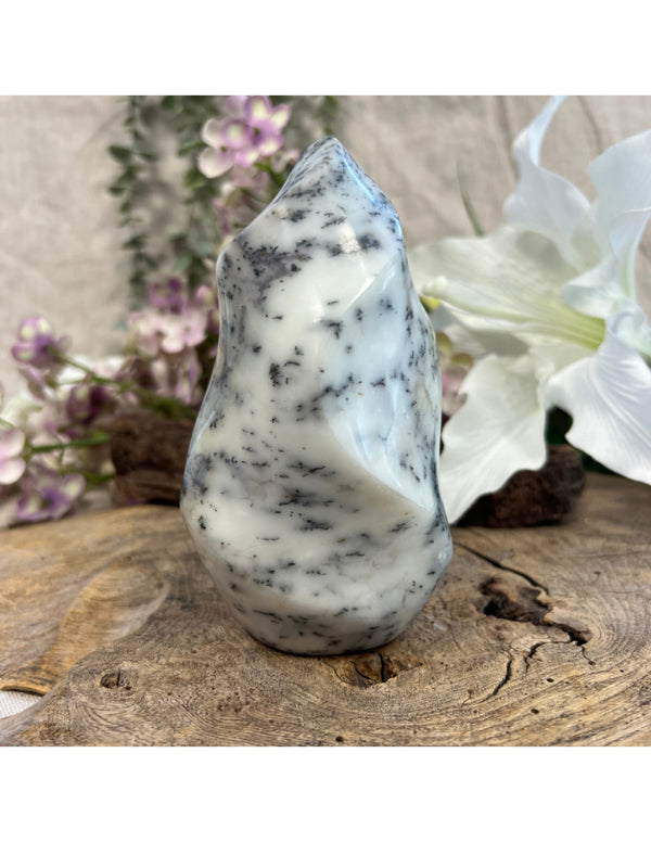 Agaat dendriet feng shui vlam sculptuur Madagaskar edelsteen decoratie