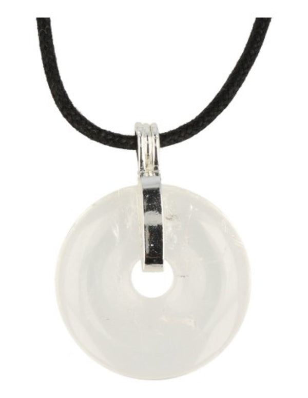 Bergkristal donuthanger 30 mm aan koord