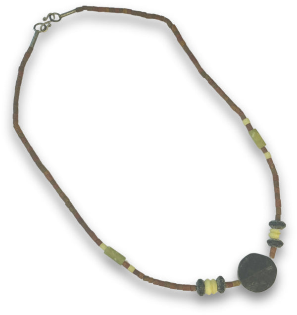 Bohemian ketting Jade met donkere schijf