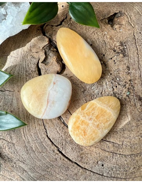 Gele Calciet Zaksteen Oplegsteen uit Madagaskar