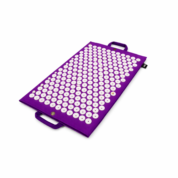 Paarse spijkermat voor ontspanning en verlichting hoofdpijn vermoeidheid stijfheid