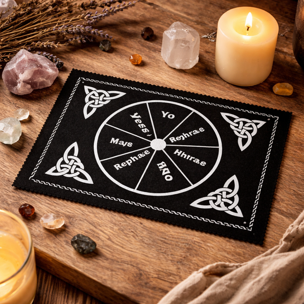 Pendelmat Keltische Triquetra Knoop 20.5x30cm