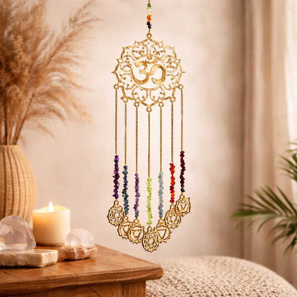 Feng Shui Decoratie Met OHM- en Chakra Symbolen Van Goudkleurig Metaal ±40x8 cm