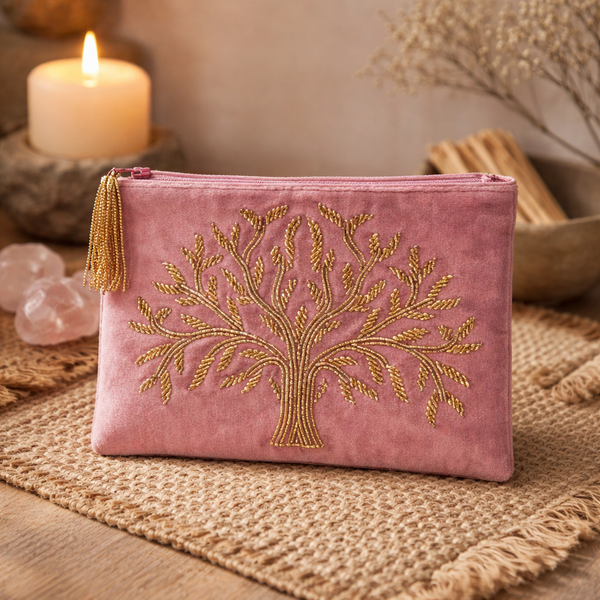 Etui Fluweel Met Levensboom Borduurwerk Roze 20x15 cm