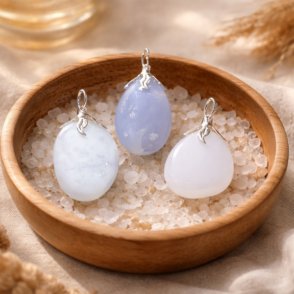 Edelsteenhanger Chalcedoon Met Metalen Oogje ±1.5-3cm